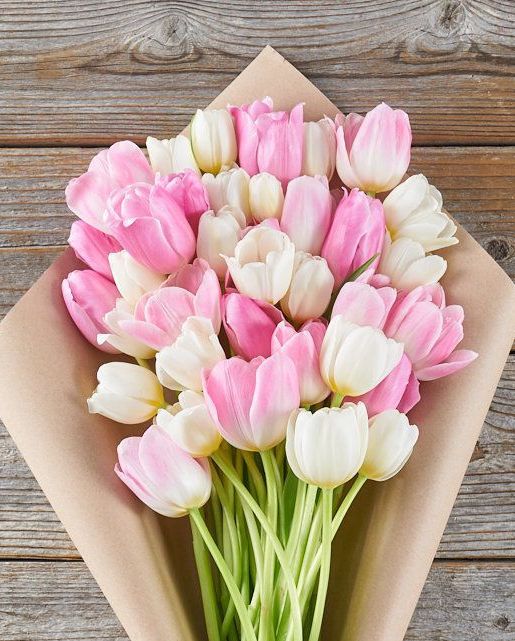 Mother's Day Gifting background image