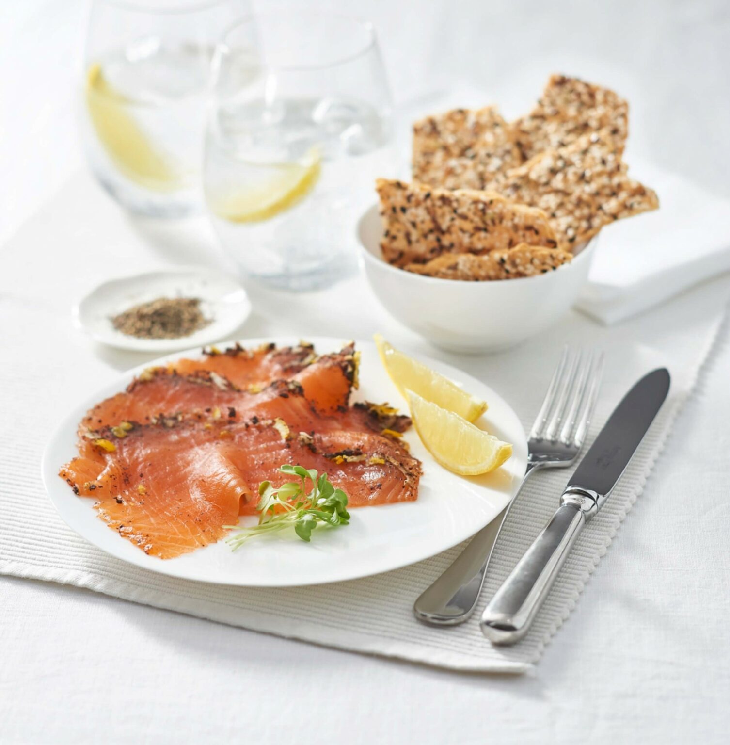 Gin & Tonic Smoked Salmon Forman & Field