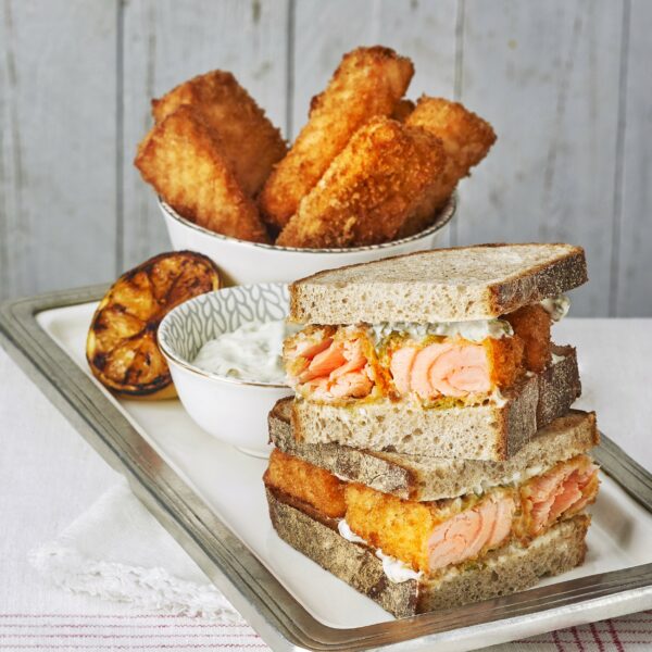 Salmon Fishfinger Sandwich with charred lemons