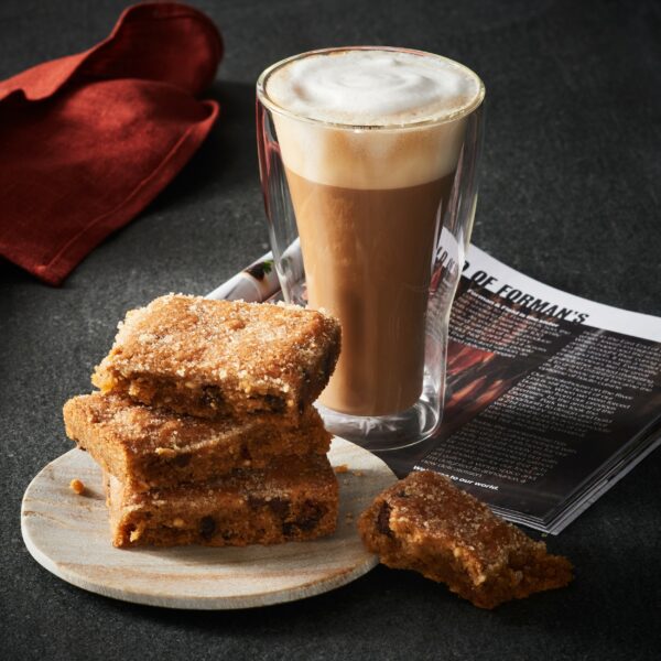 Peanut Butter Chocolate Chip Blondies